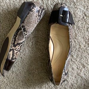 Tahari snakeskin print flats